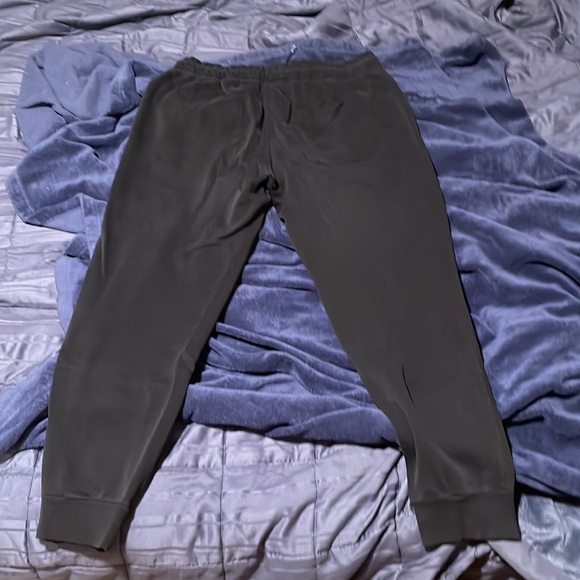 Pair of black XL joggers - Picture 2 of 2